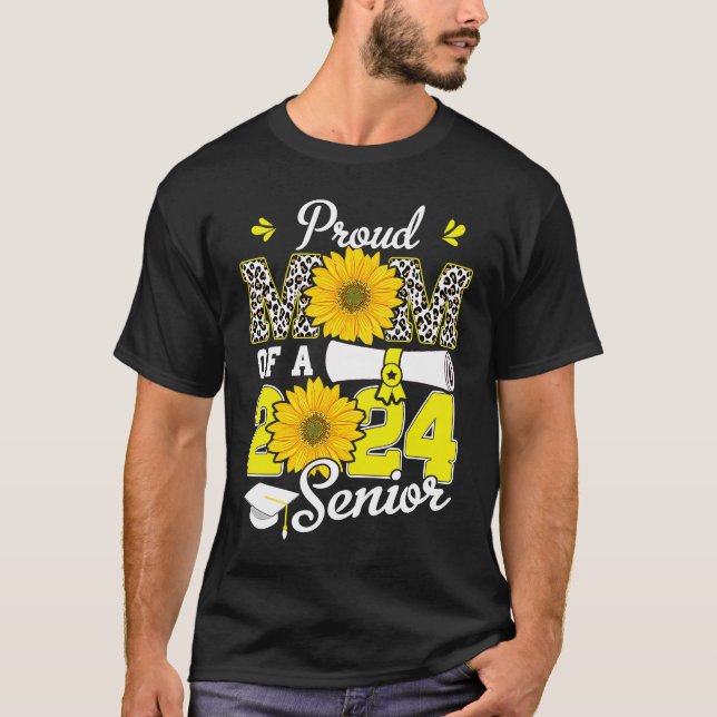 Camiseta Sunflower Leopard  Proud Mom of a Class of 2024 24 (Anverso)