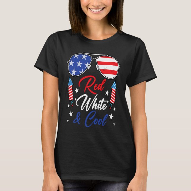 Camiseta Sunglasses USA Flag Red White and Cool 4th of July (Anverso)