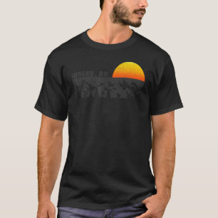 Camiseta Sunset de la montaña Retro Juneau Alaska