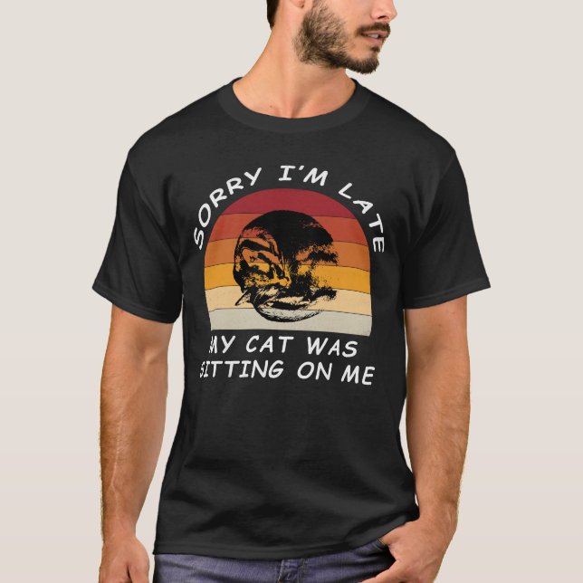 Camiseta Sunset Nap: Retro Cat Dream (Anverso)
