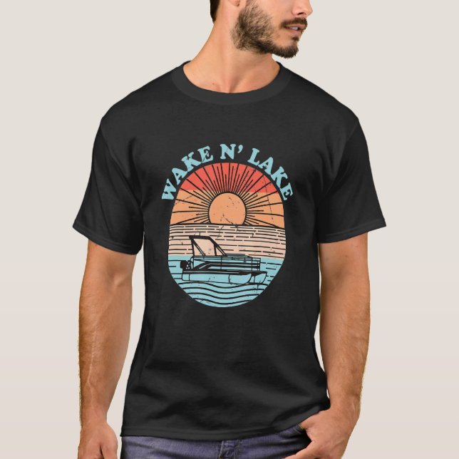 Camiseta Sunset Pontoon Wake N' Lake Pshing Camping Outdoo (Anverso)