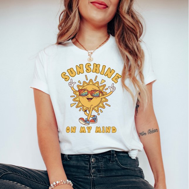 Camiseta Sunshine on My Mind Cute Funny Sun Graphic (Subido por el creador)