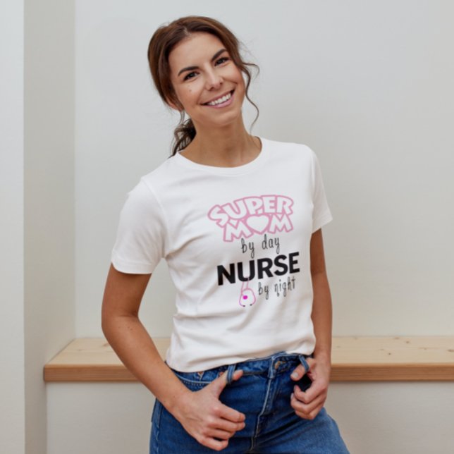 Camiseta Super Mamá por enfermera de día por noche (Subido por el creador)