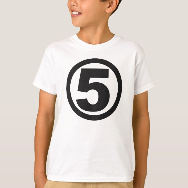 Camiseta SUPERHERO inspirado #5 BIRTHDAY Tee (Anverso)