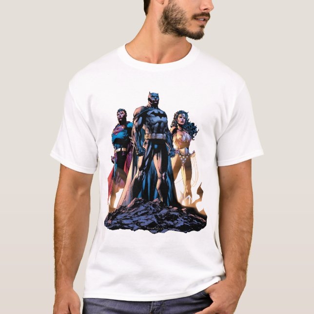 Camiseta Superman, Batman y la Trinidad de la Mujer Maravil (Anverso)