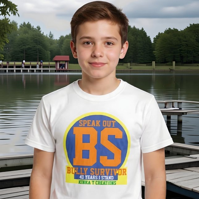 Camiseta Superviviente de acoso (Subido por el creador)