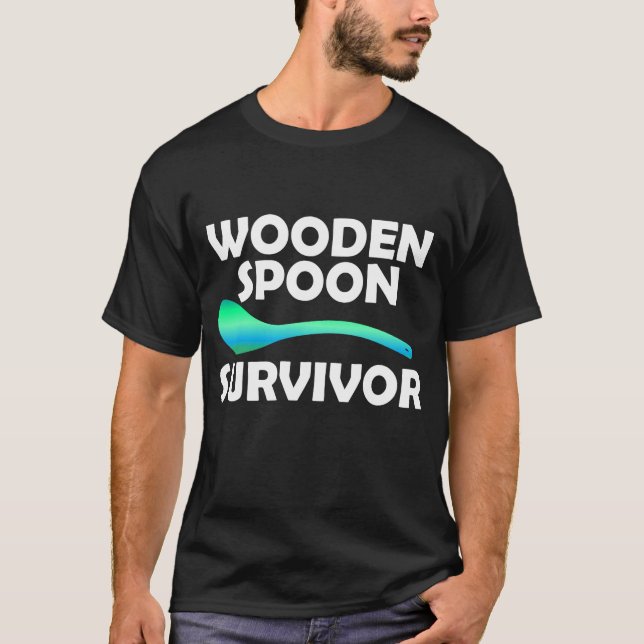 Camiseta Superviviente de Cuchara de Madera Humor Sarcástic (Anverso)