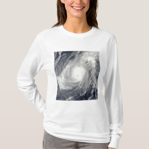 Camiseta Sur-sudoeste de Nida del tifón de Iwo Jima