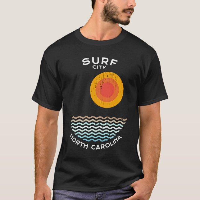 Camiseta Surf City NC Summertime Vacation Squiggly Waves (Anverso)