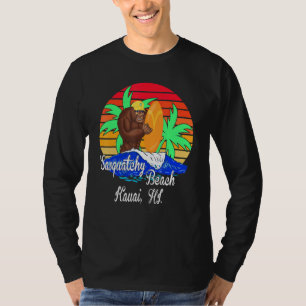 Camiseta Surf Sasquatch En La Playa Sasquatchy En Hawaii