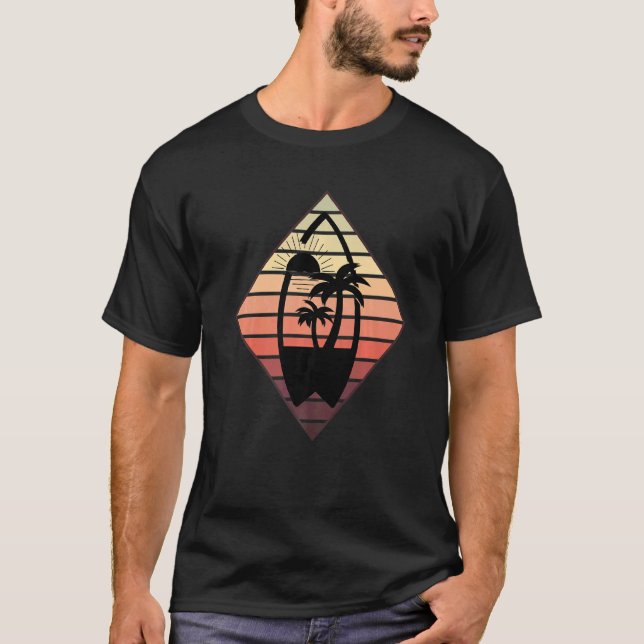 Camiseta Surfboardos de Surf con Estilo Retro (Anverso)