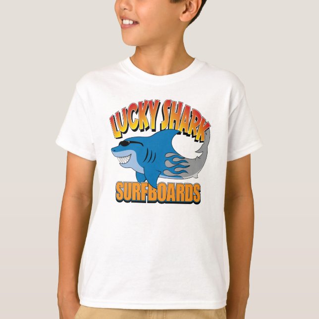 Camiseta Surfboards de tiburones afortunados (Anverso)