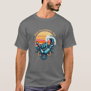 Camiseta Surfing a un Big Wave-Hand Symbol-Retro Style