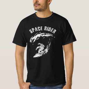 Camiseta Surfing Astronauta Space Rider