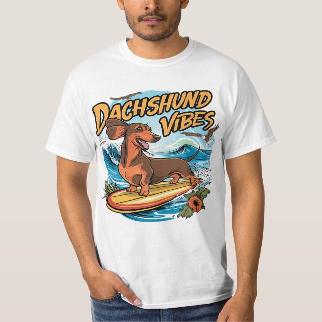 Camiseta Surfing de Dachshund (Anverso)