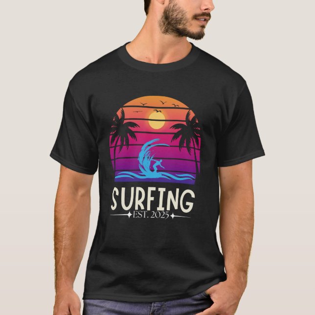 Camiseta Surfing Est. Surf en modo de vacaciones retro de 2 (Anverso)