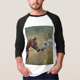 Camiseta Surreal dos caballos pintando.