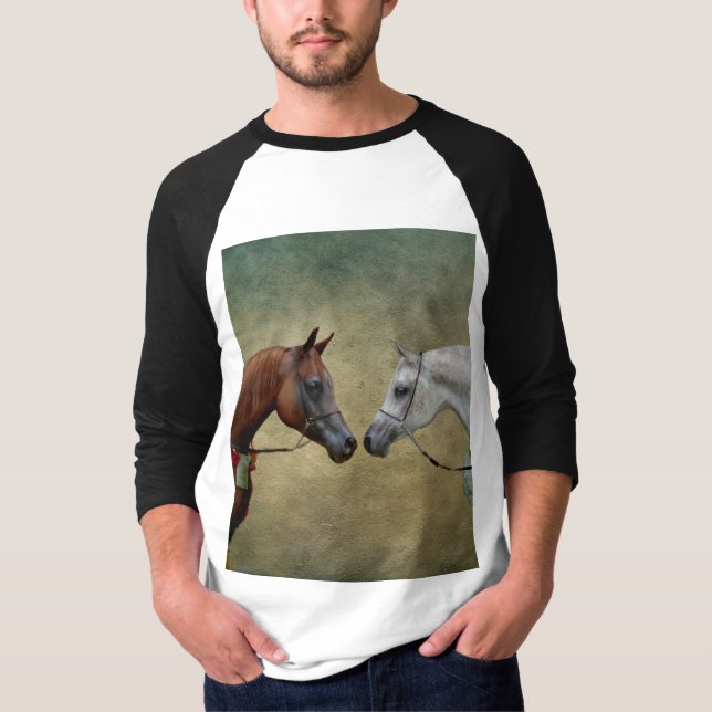 Camiseta Surreal dos caballos pintando. (Anverso)