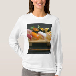 Camiseta Sushi Zen – The warmth of wood and the dance of fl