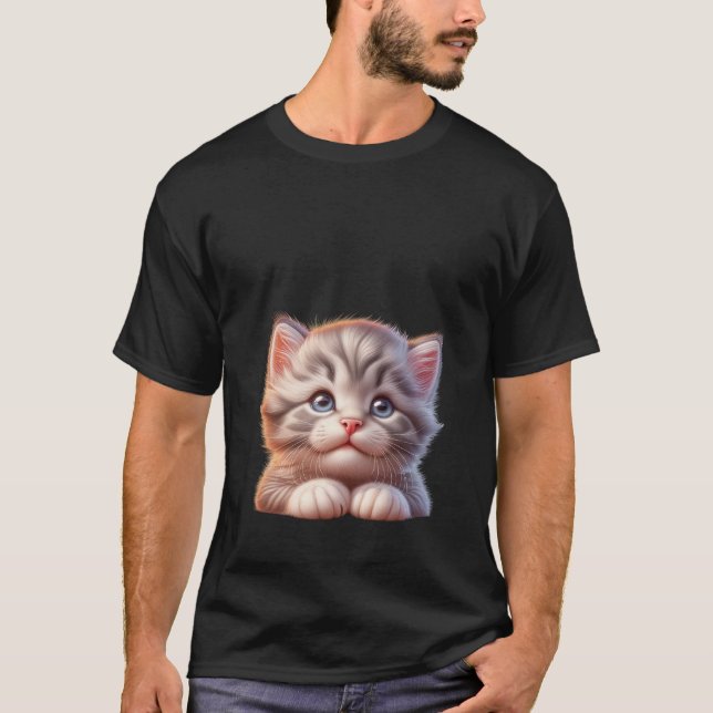 Camiseta Sweet Fluffy Grey Kitten Blue Eyes Art  ✨🐾💙 (Anverso)
