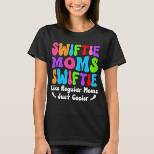 Camiseta Swiftie Moms Club Como Una Mamá Regular