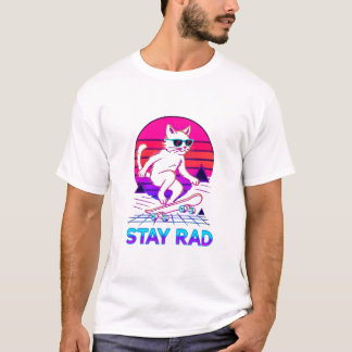 Camiseta Synthwave Skateboarding Cat – Retro Neon “Stay Rad