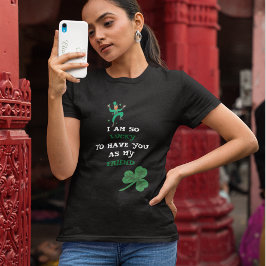 Camiseta T-Shi básica de mujeres en el Día de San Patricio
