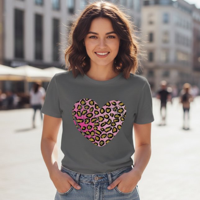 Camiseta T-shirt with pink leopard heart (Subido por el creador)