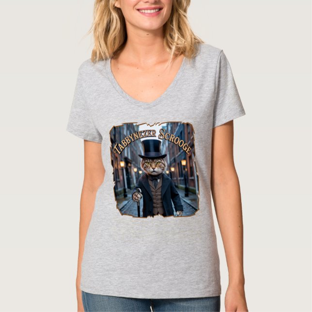Camiseta Tabbynezer Scrooge Fotográfico – Tabby Scrooge (Anverso)