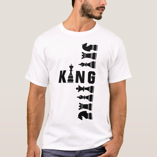 Camiseta Tablero de Ajedrez Rey – Diseño Real de Poder Estr (Anverso)