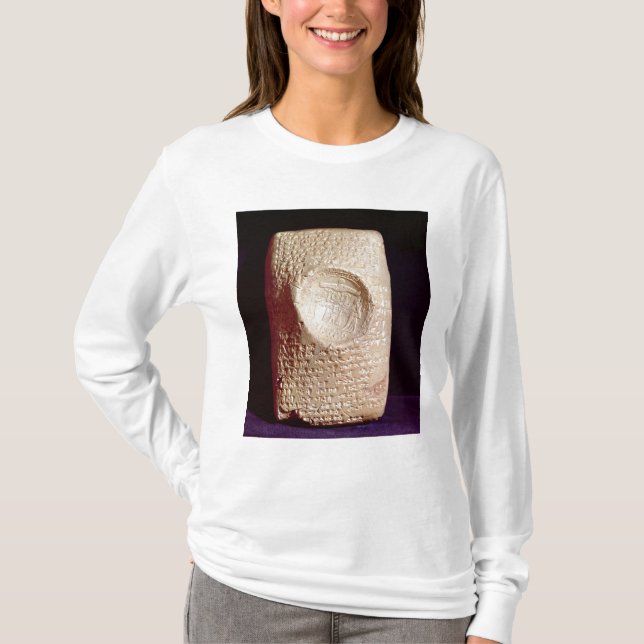 Camiseta Tableta con la inscripción cuneiforme (Anverso)