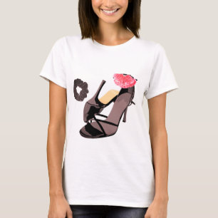 Camiseta Tacones Negros Elegantes y Arte de Clavel – Femeni