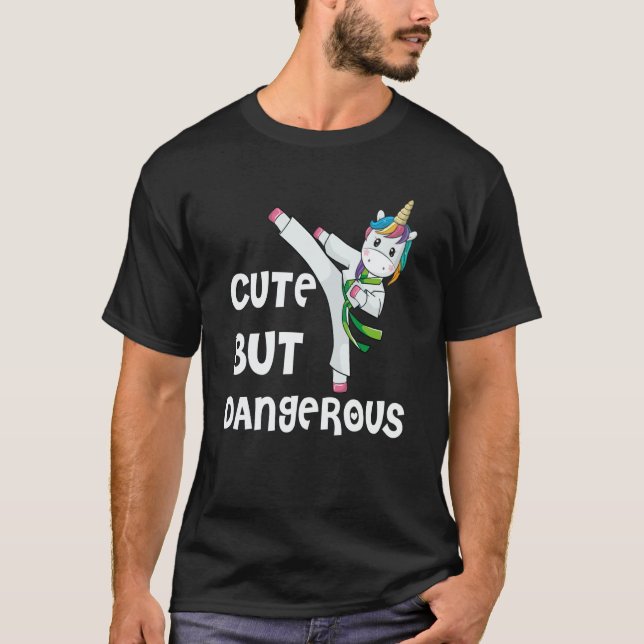 Camiseta Taekwondo Unicorn  Cute But Dangerous Karate  Kids (Anverso)