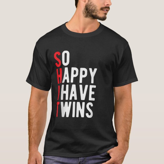 Camiseta Tan feliz que tengo gemelos Word Pun Funny Twin pa (Anverso)