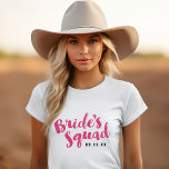 Camiseta Tanques de fiesta de novias personalizada de brida<br><div class="desc">Personalizado de equipos y tanques de fiesta de novias con el gráfico "Bride's Squad" en un guión elegante. Personalízalo con tu fecha de boda, etiqueta boda, nombres u otro texto personalizado. ¡Un regalo perfecto para las novias, las damas de honor y la fiesta de bodas para la soltera o el...</div>