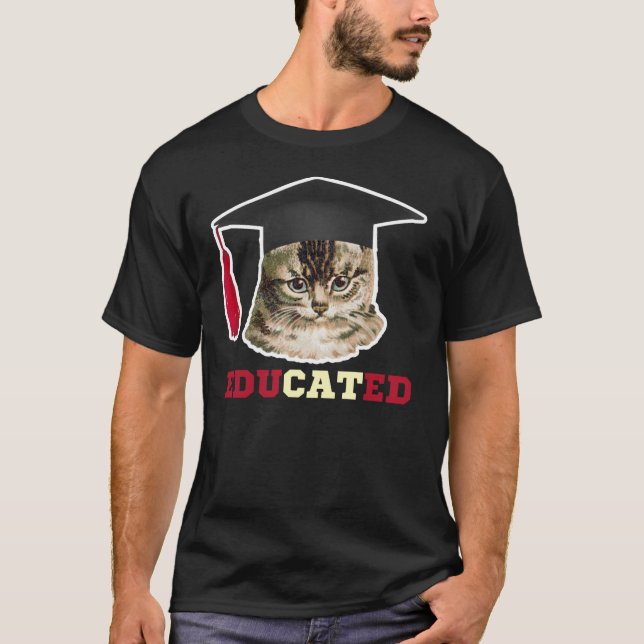 Camiseta Tapa de graduación de gatos educados (Anverso)