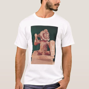 Camiseta Tapa de la urna con una figura de un guerrero