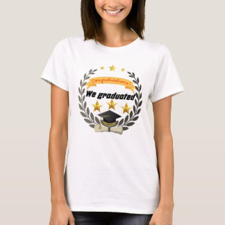 Camiseta Tarjeta de graduación dorada con estilo elegante