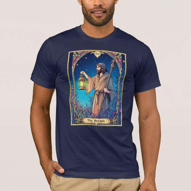 Camiseta Tarjeta Tarot de estilo Art Nouveau, The Hermit (Anverso)