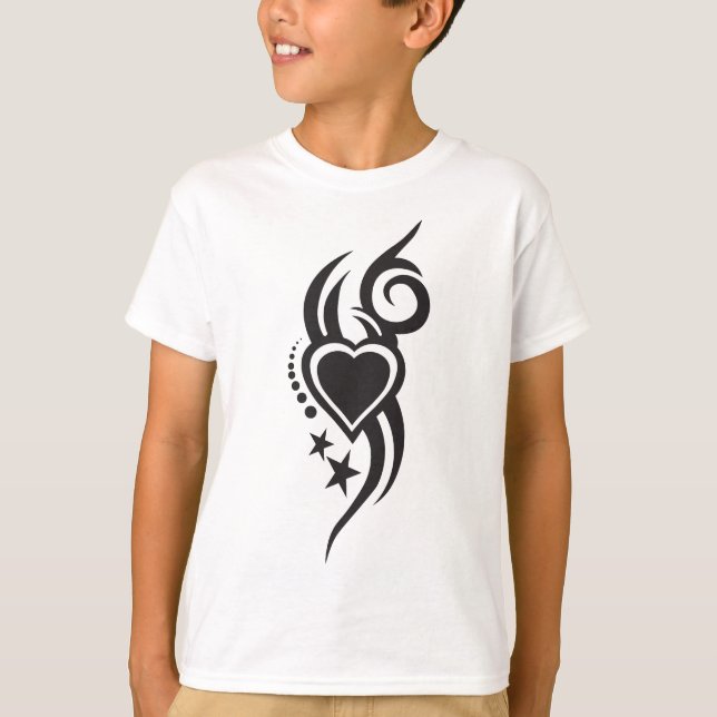 Camiseta Tatuaje de corazón floral ornamental (Anverso)