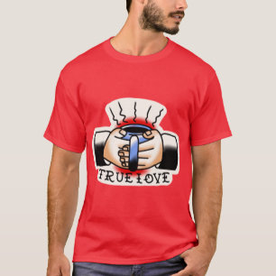 Camiseta tatuaje tradicional del café de amor verdadero