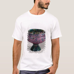 Camiseta Taza adornada con las mariposas y coa alas