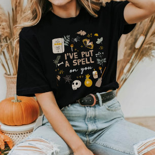 Camiseta Te pongo un hechizo en la Bruja Botánica