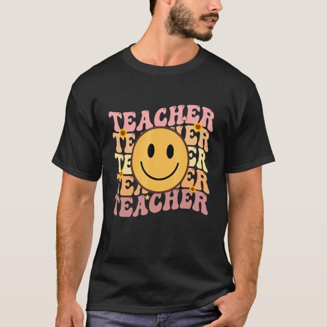 Camiseta Teacher Groovy Retro Hippie 3 (Anverso)