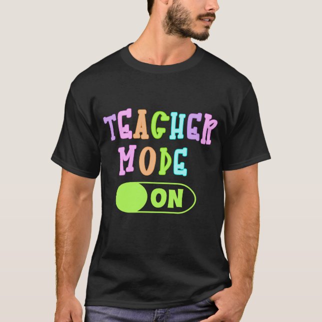 Camiseta Teacher Mode On Pillow (Anverso)