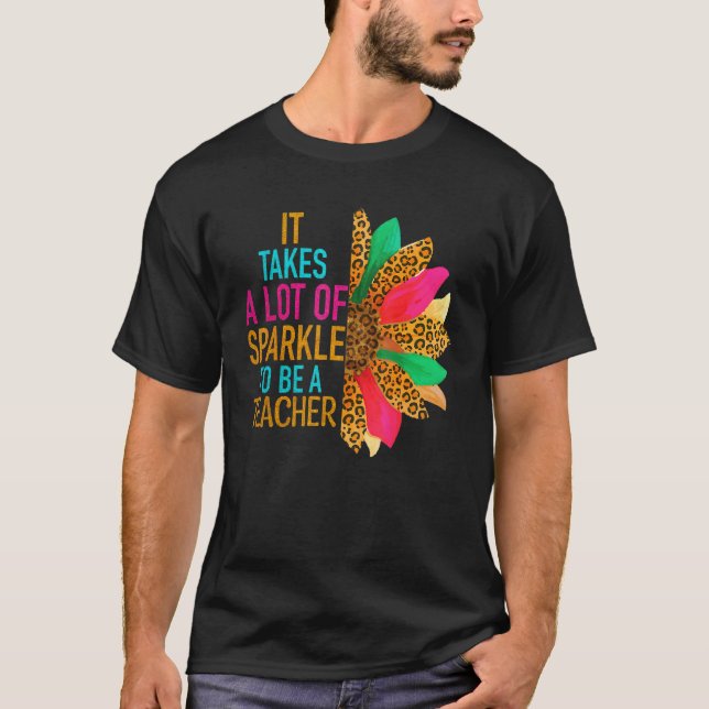 Camiseta Teacher Squad Sunflower Takes A Lot of Sparkle Leo (Anverso)