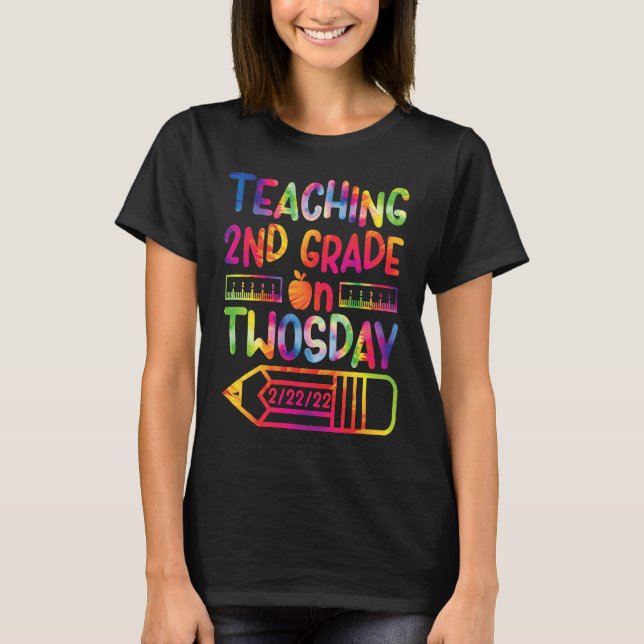 Camiseta Teaching 2nd Grade on Twosday 2222022 (Anverso)
