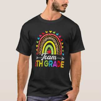 Camiseta Team 5th Grade Leopard Rainbow Back To School