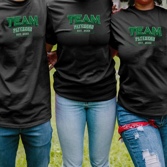 Camiseta Team Green Family Custom Name Sports Crew Black (Subido por el creador)