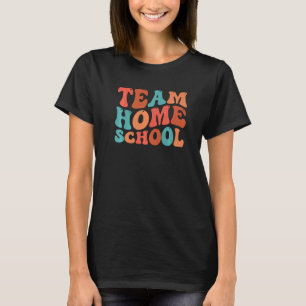 Camiseta Team Homeschool Mom Groovy Homeschool Mama